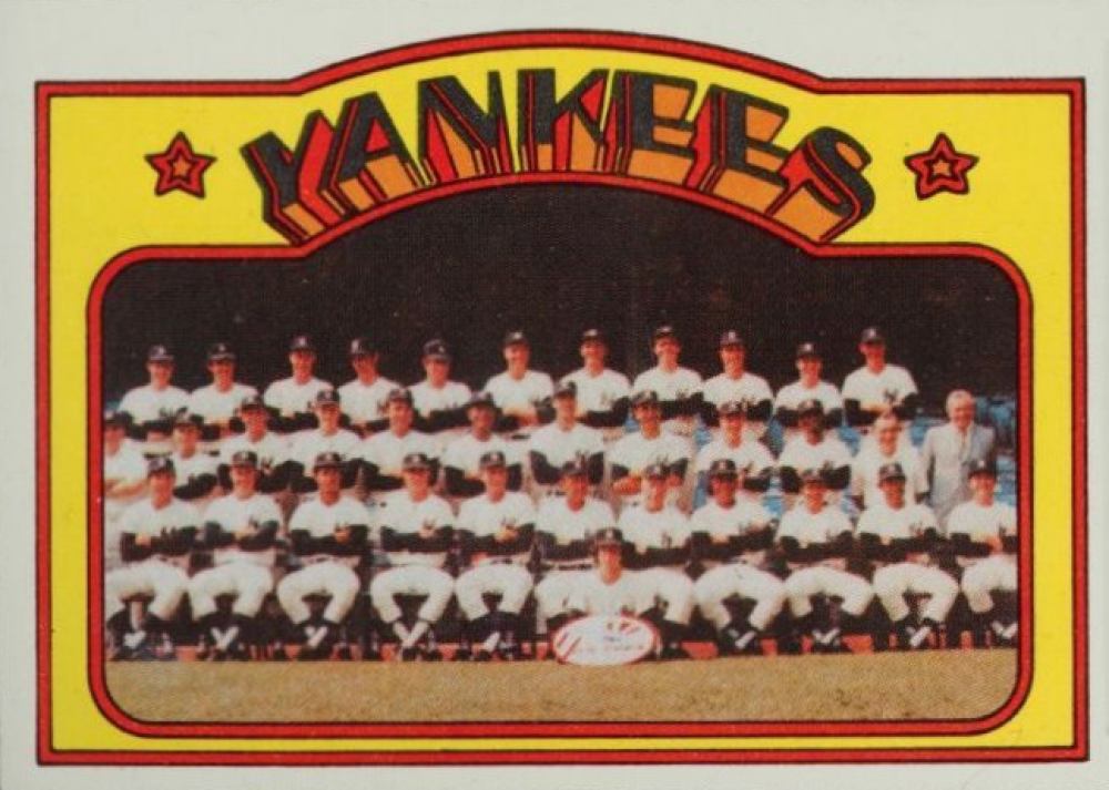 1972 Topps Yankees Team #237 Baseball Card