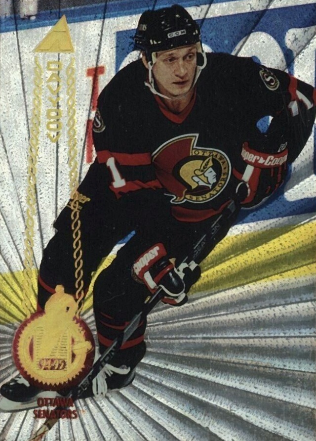1994 Pinnacle Evgeny Davydov #202 Hockey Card