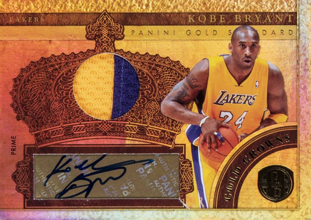 2010 Panini Gold Standard Gold Crowns Kobe Bryant #10 Basketball Card