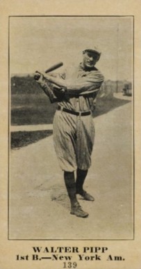1916 Famous & Barr Co. Walter Pipp #139 Baseball Card