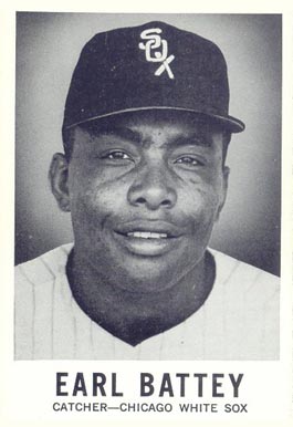 1960 Leaf Earl Battey #66 Baseball Card
