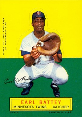 1964 Topps Stand-Up Earl Battey #9 Baseball Card