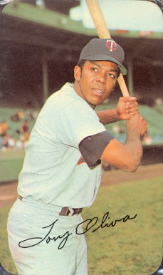 1971 Topps Super Tony Oliva #11 Baseball Card