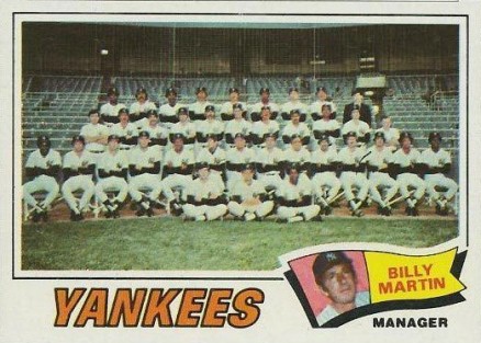 1977 Topps New York Yankees Team #387 Baseball Card
