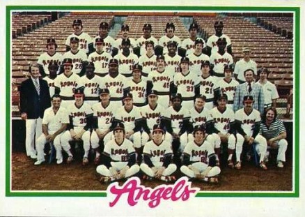 1978 Topps California Angels Team #214 Baseball Card