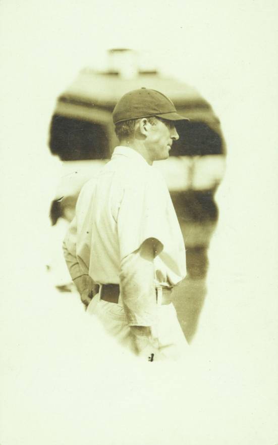 1908 Pittsburgh Pirates Vignette Postcards Fred Clarke #3 Baseball Card
