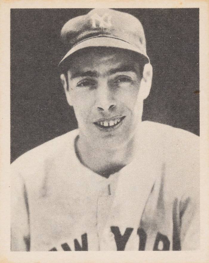 1939 Play Ball Joe DiMaggio #26 Baseball Card