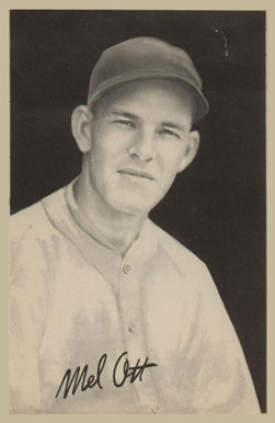 1939 Goudey Premiums R303-B Mel Ott # Baseball Card