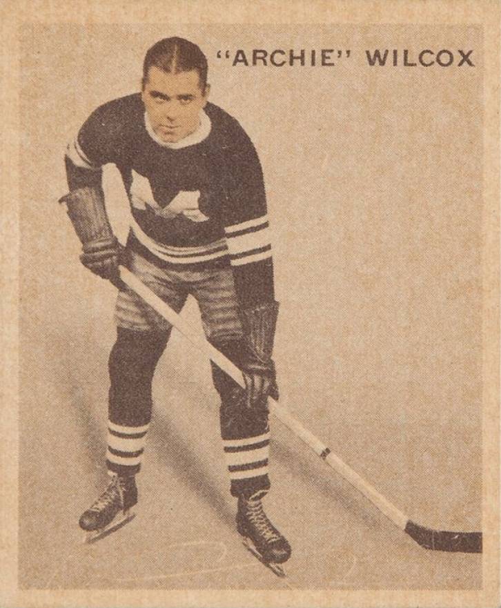 1933 World Wide Gum Ice Kings Archie Wilcox #9 Hockey Card