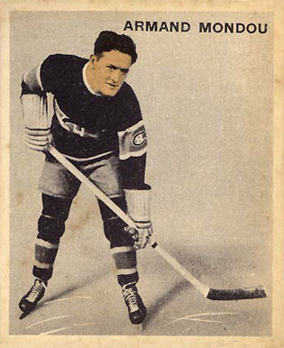 1933 World Wide Gum Ice Kings Armand Mondou #17 Hockey Card