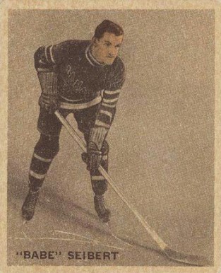 1933 World Wide Gum Ice Kings Babe Seibert #8 Hockey Card