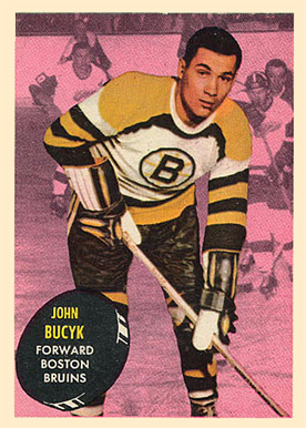 1961 Topps Johnny Bucyk #8 Hockey Card
