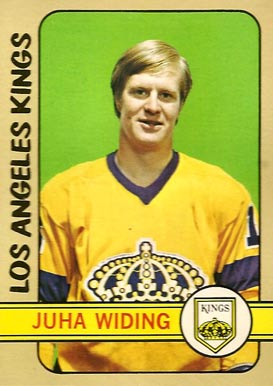 1972 Topps Juha Widing #108 Hockey Card