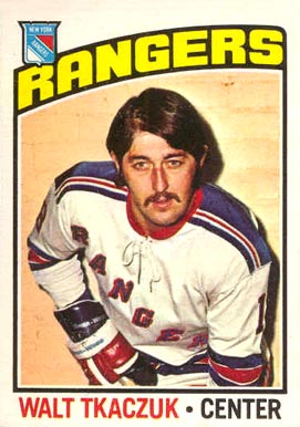 1976 O-Pee-Chee Walt Tkaczuk #220 Hockey Card