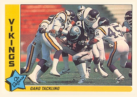 1985 Fleer Team Action Vikings-Gang tackling #47 Football Card