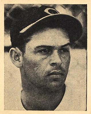 1940 Cincinnati Reds Team Issue Myron McCormick #16 Baseball Card