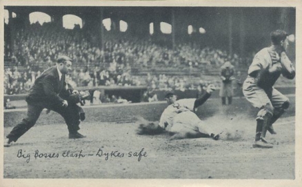1936 National Chicle Fine Pens Big Bosses Clash-Dykes safe #38 Baseball Card