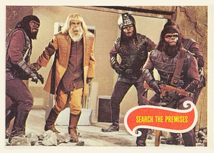 1975 Topps Planet of the Apes Search the premises #29 Non-Sports Card