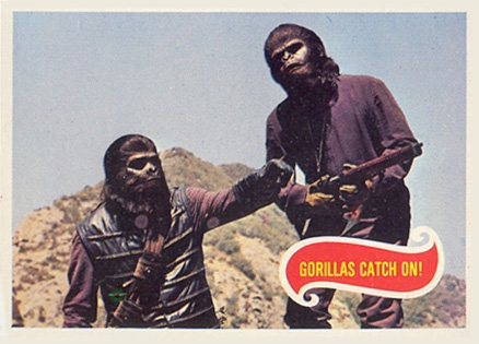1975 Topps Planet of the Apes Gorillas catch on #38 Non-Sports Card