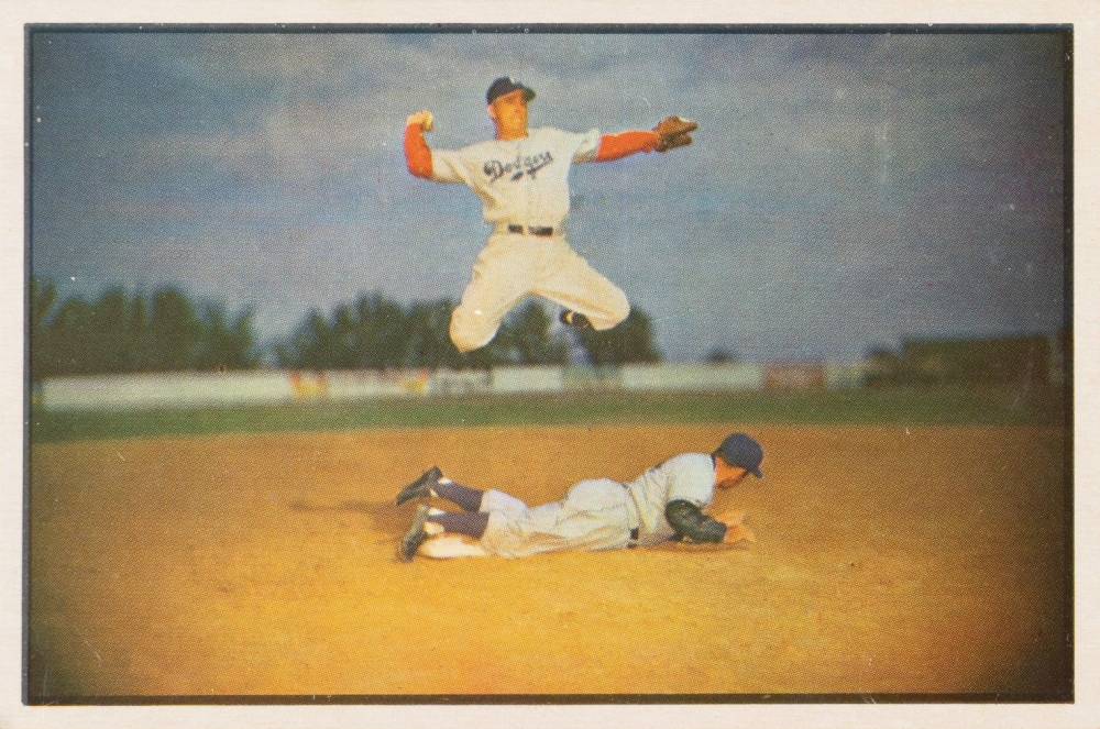 1953 Bowman Color Pee Wee Reese #33 Baseball Card