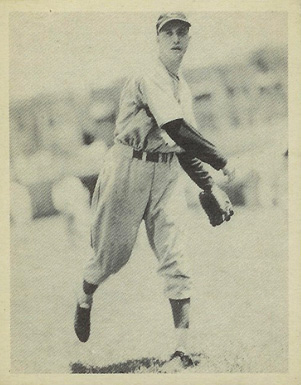 1939 Play Ball Bucky Walters #22 Baseball Card