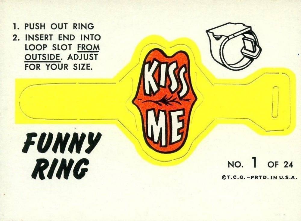 1966 Topps Funny Ring Kiss Me #1 Non-Sports Card